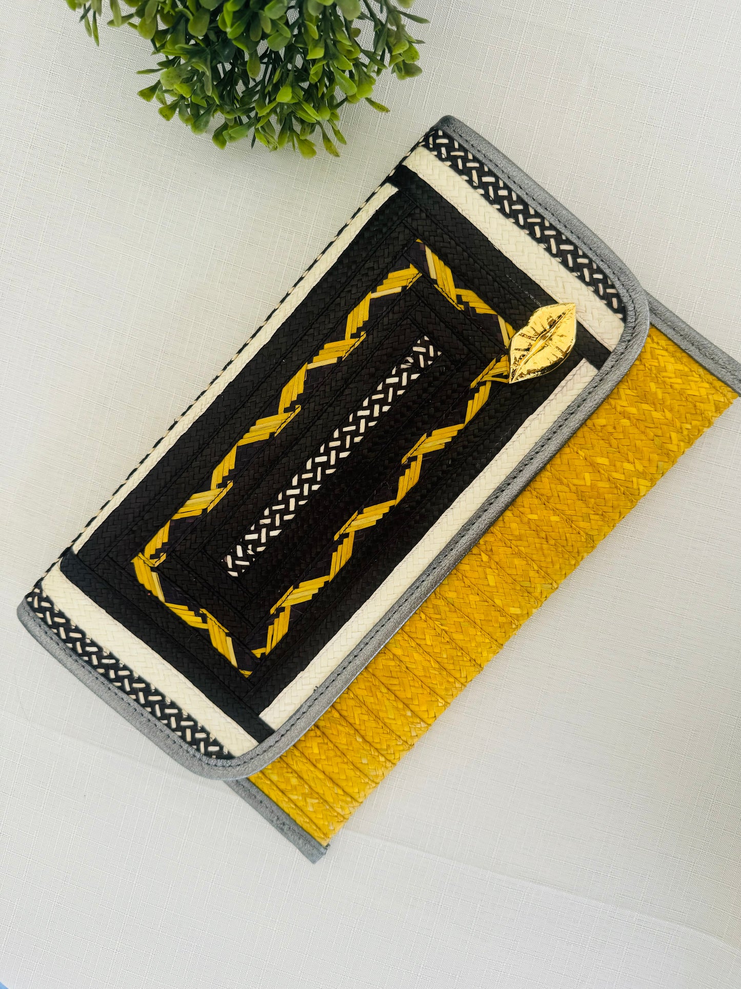 OLIVA